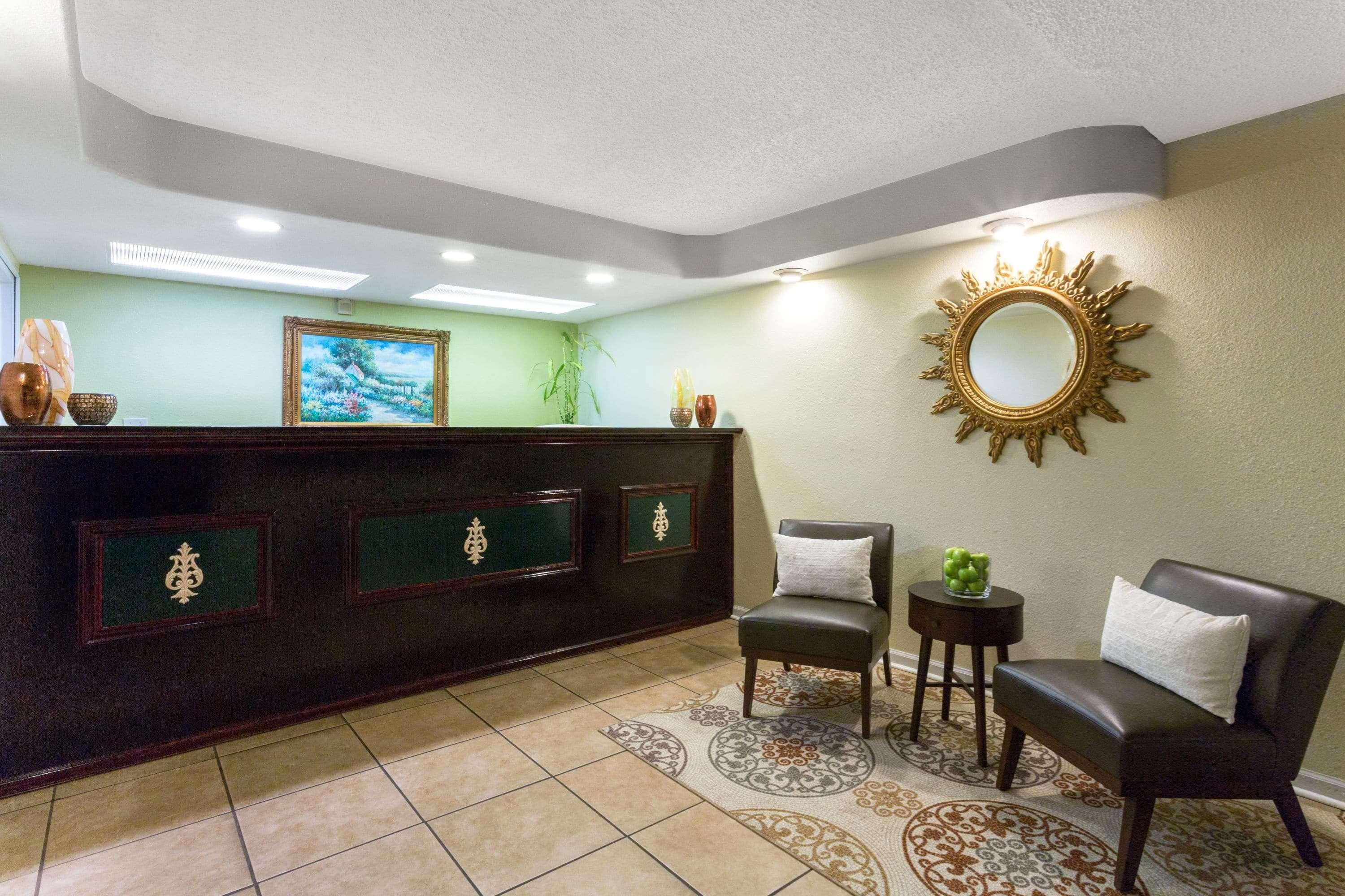 Howard Johnson By Wyndham Tallahassee Exteriör bild